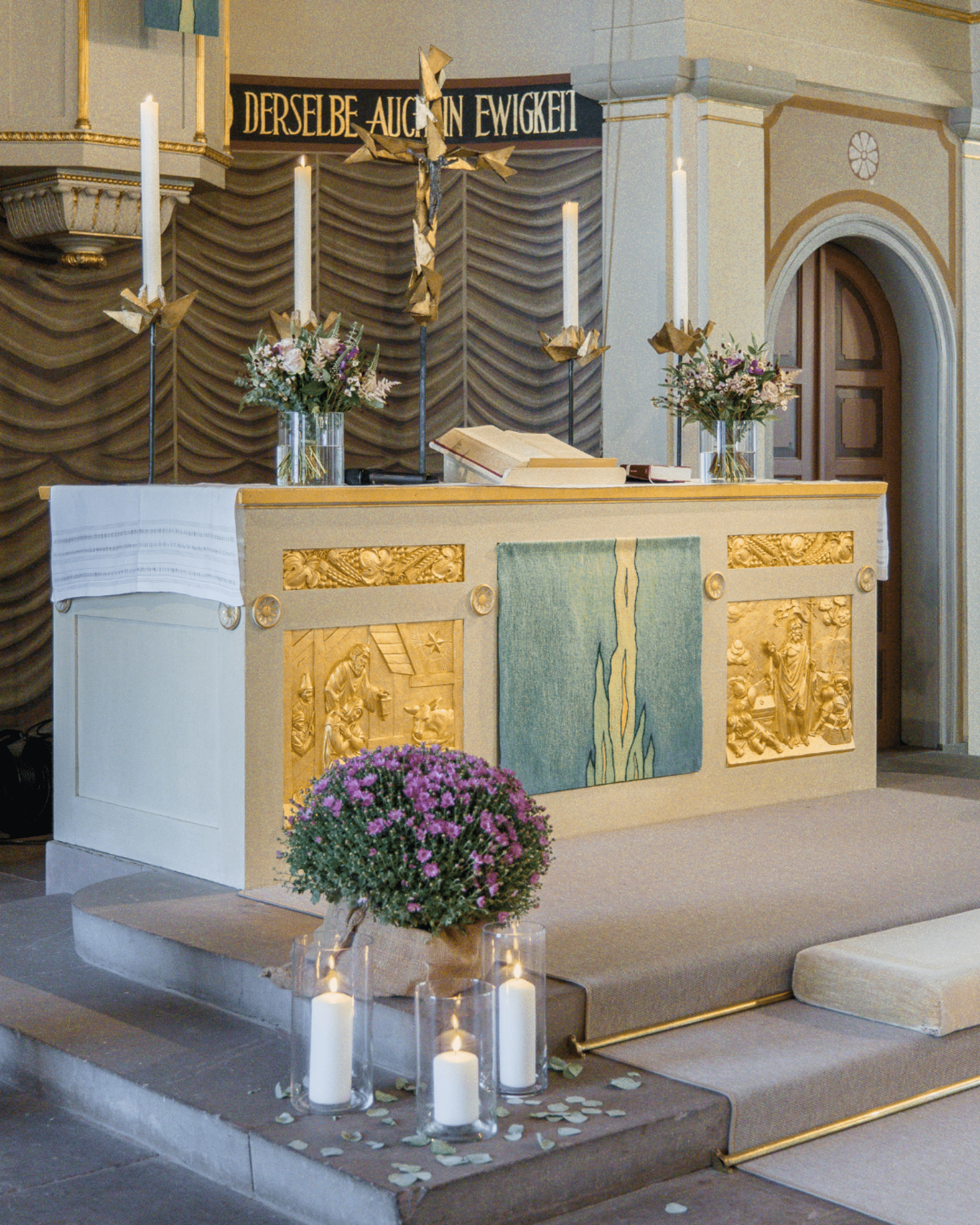 Altar Kirche BM -Hochzeit -seitlich