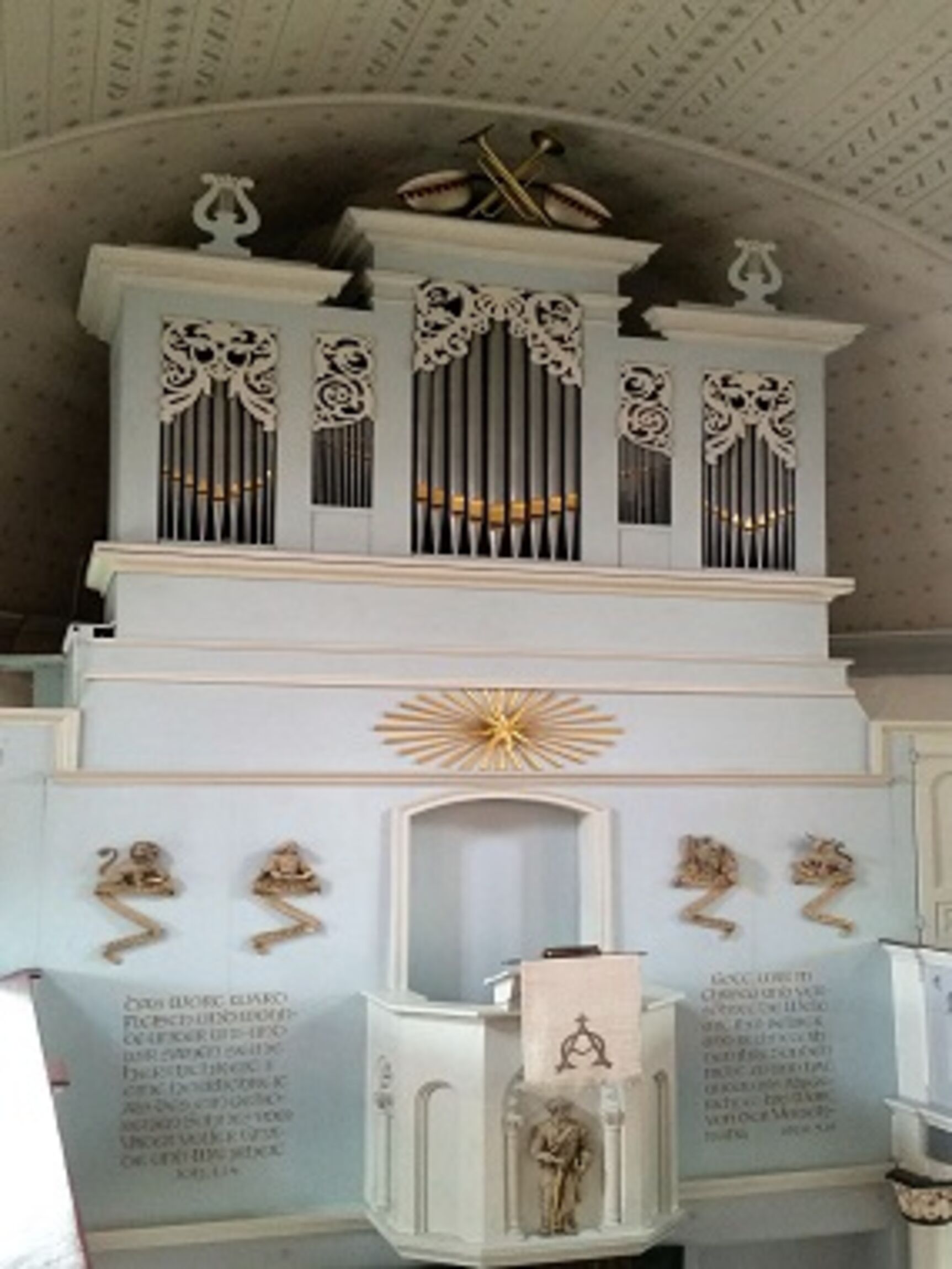 Orgel von der Empore