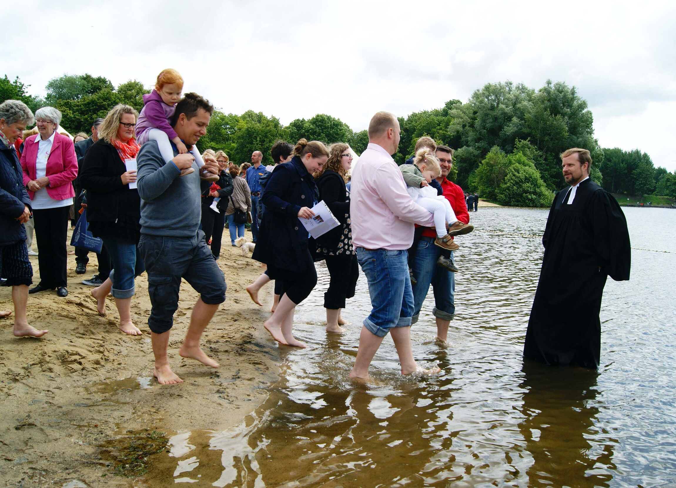 Ab ins Wasser zu Pastor Albrecht