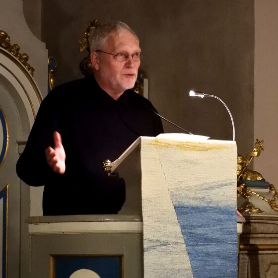 Einführung ins Konzert durch Kantor Becker-Foss  |  Foto@J. Hage