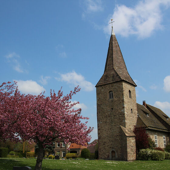 Petrus-Kirche Hemeringen | Foto@H.Beckmann