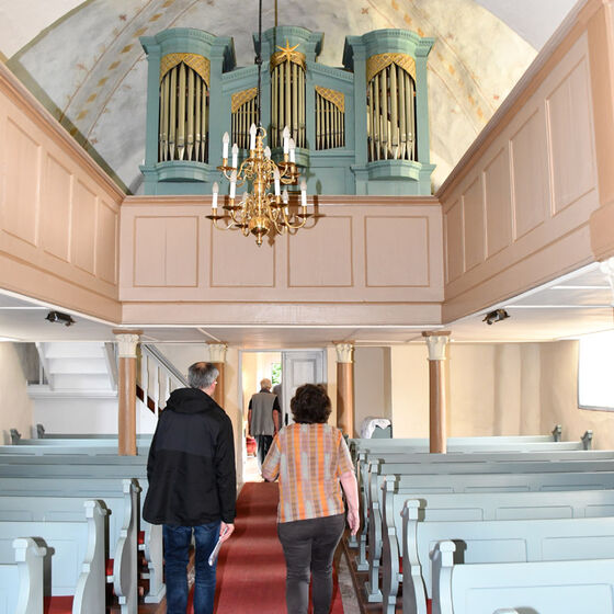 in der Kirche in Oberbörry