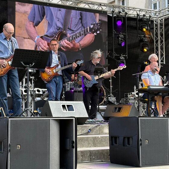 Musik von der Weserband  |  Musikern aus Großenwieden, Hameln und Hessisch-Oldendorf. 