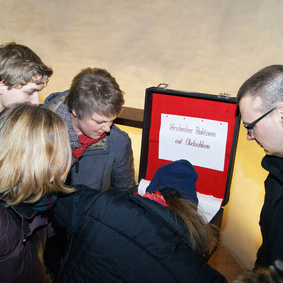 Neugierig auf den Kasten