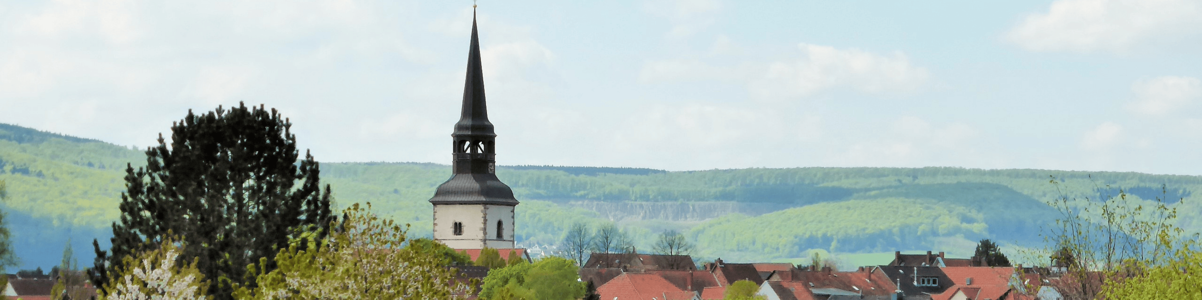Blick vom Kurpark im Frühling