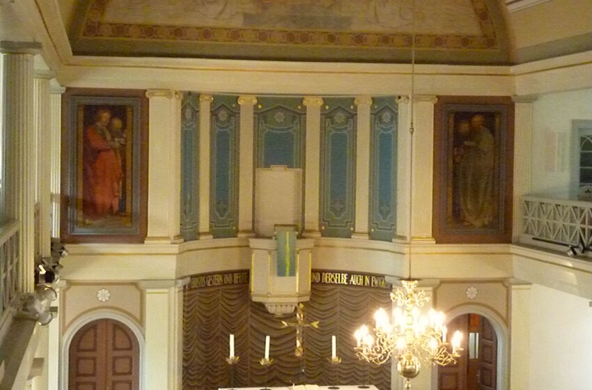 Altarraum | ganzer Raum - grüne Paramente