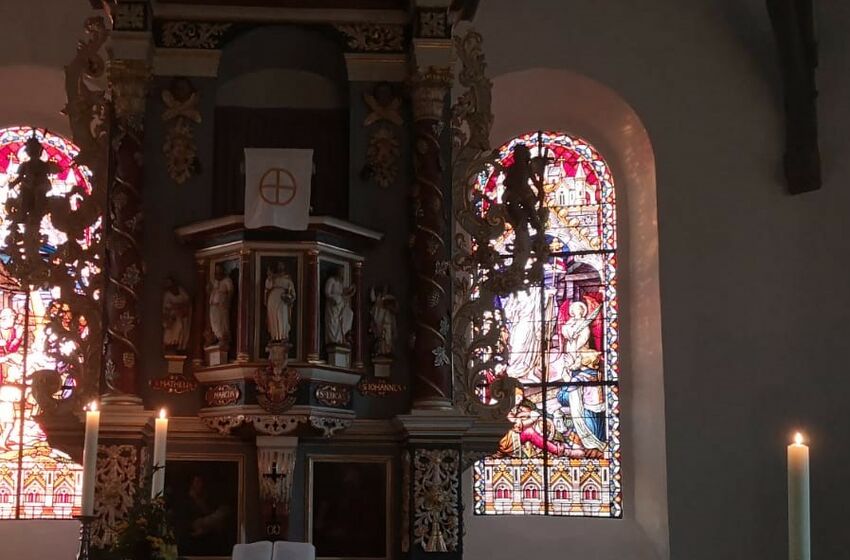 Ostermorgen Johanneskirche Völksen; Foto: Kay Wegener-Giebel