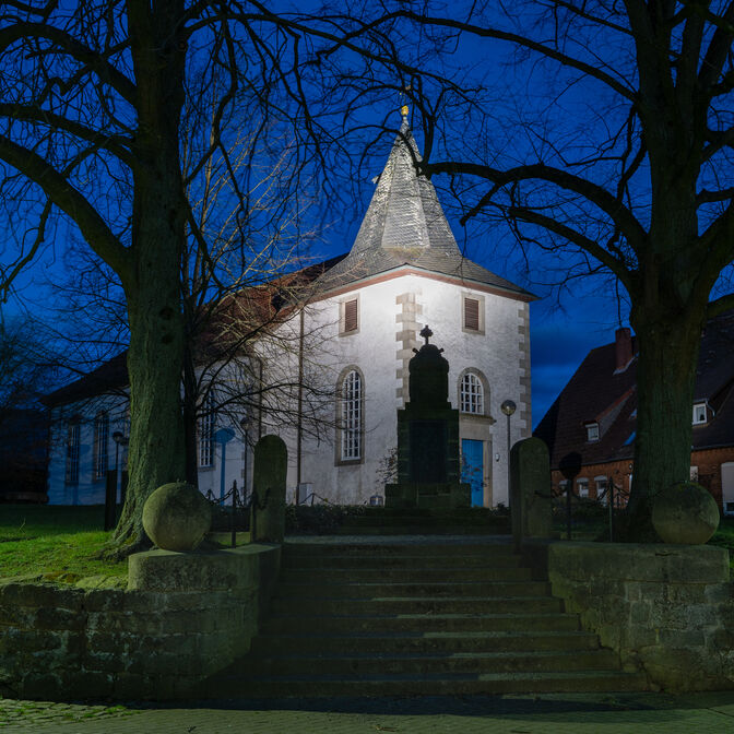 St. Martini Kirche - Außenansicht Nachtaufname